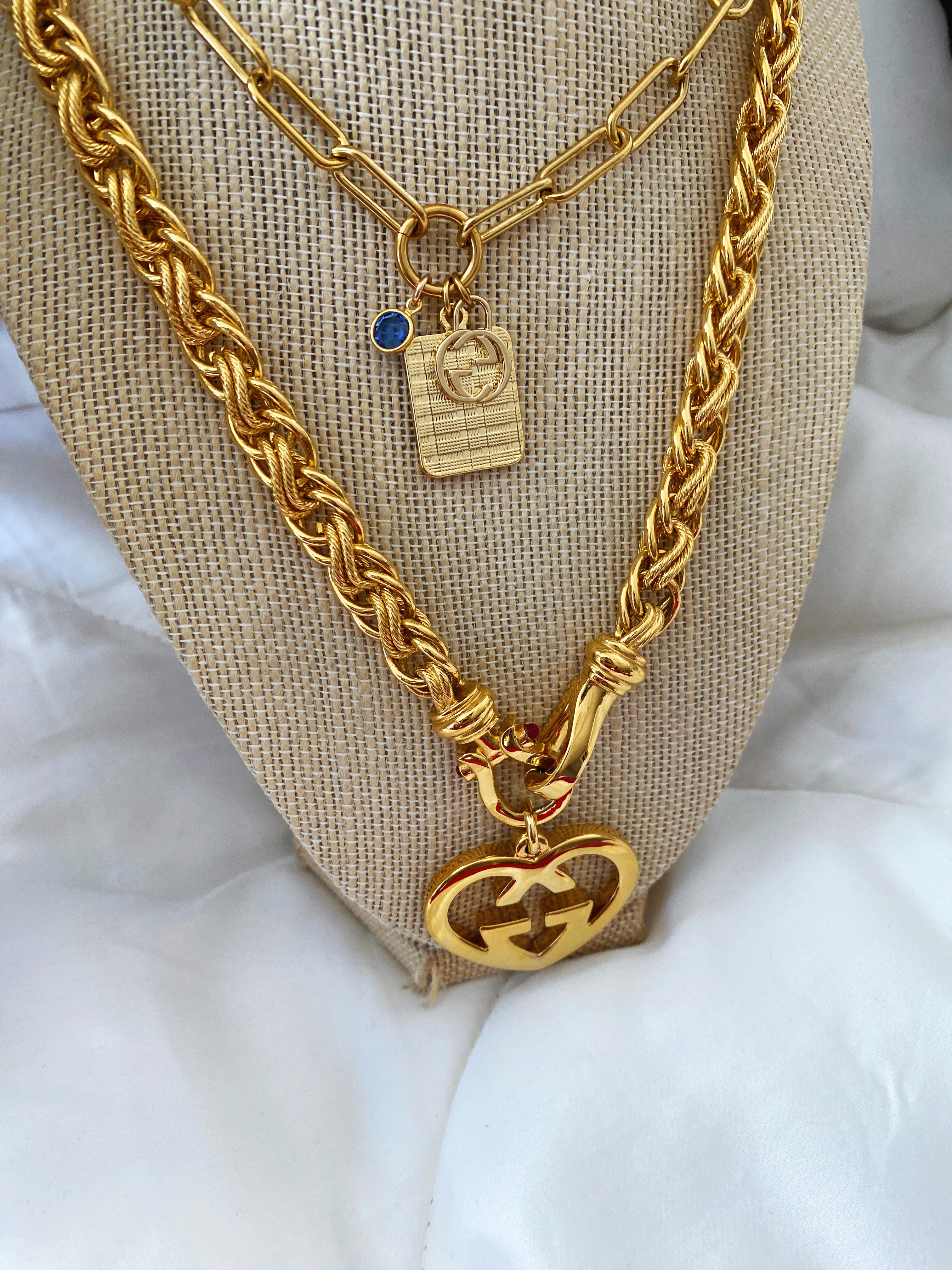 Huge Gucci Gold Heart Statement Necklace – Old Soul Vintage Jewelry